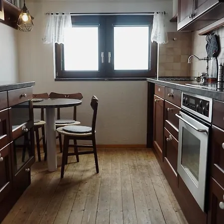 Апартаменти Xl - Free Parking - 6 People - 4 - Wifi - Kitchen
