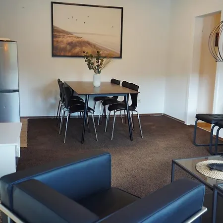 Апартаменти Xl - Free Parking - 6 People - 4 - Wifi - Kitchen