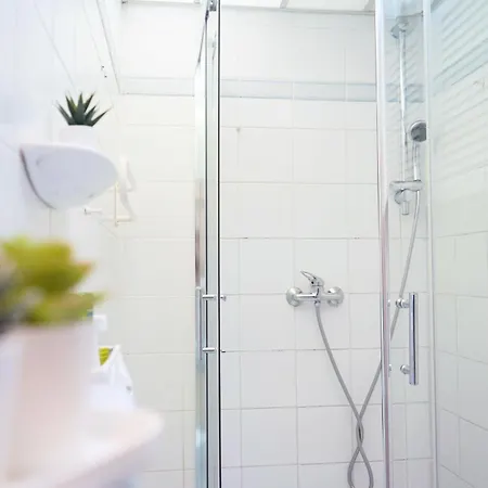 Xl - Free Parking - 6 People - 4 - Wifi - Kitchen Apartment Bremen